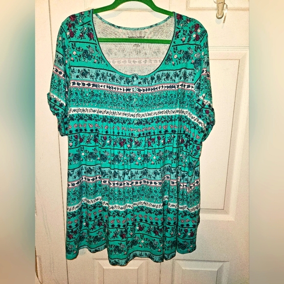 #492-Woman Within-Short-Sleeve Pintucked Henley Tunic Green PatternedSze. 26/28W - Picture 1 of 6